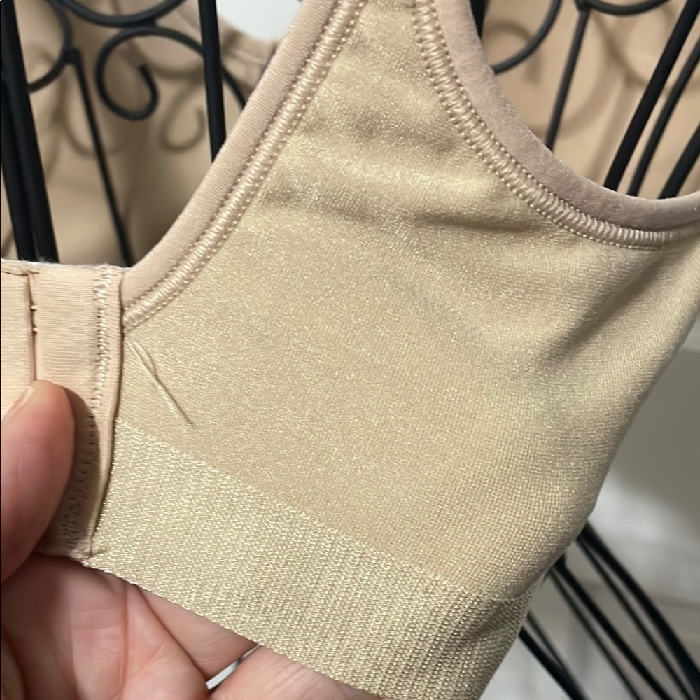 👁️👁️👁️BOGOHO👁️👁️👁️Bali Full Coverage Bra with Molded Cups-36DD - Picture 7 of 11